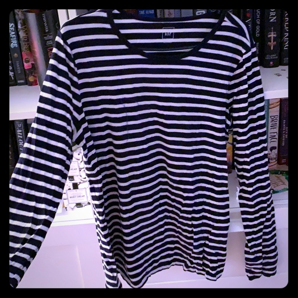 Navy and white GAP shirt lightly worn size XL